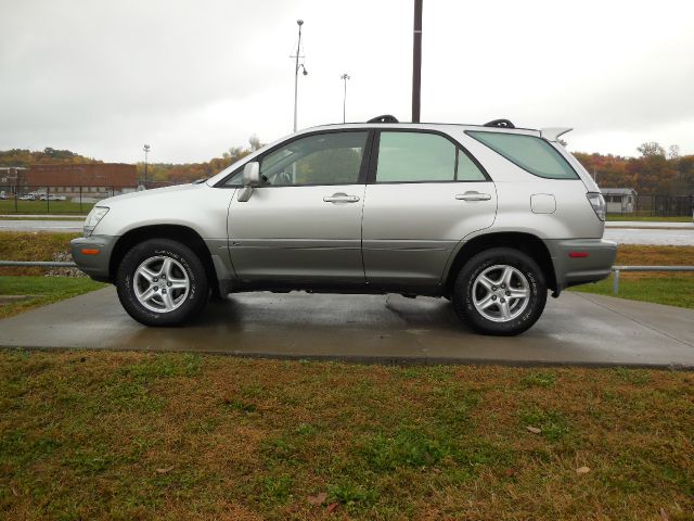 2002 Lexus RX 300 Ram 3500 Diesel 2-WD