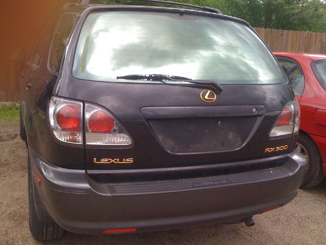 2002 Lexus RX 300 Ram 3500 Diesel 2-WD