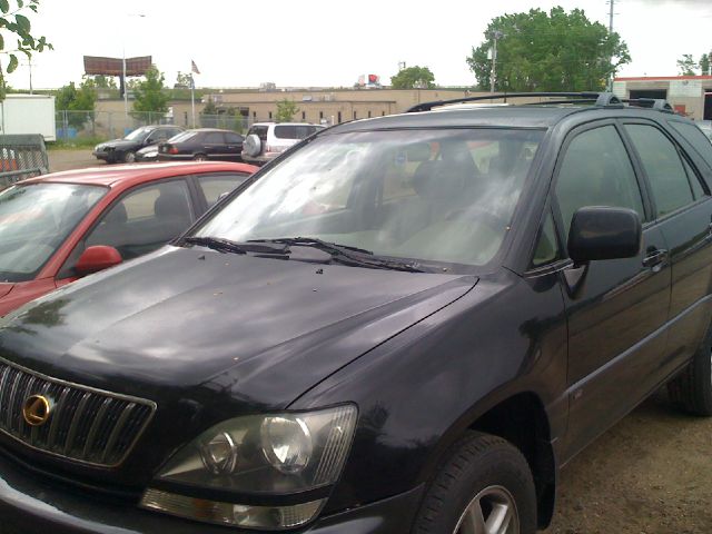 2002 Lexus RX 300 Ram 3500 Diesel 2-WD