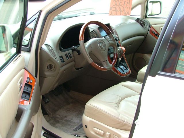 2003 Lexus RX 300 Ram 3500 Diesel 2-WD