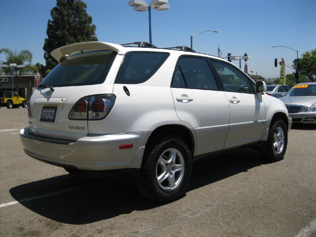 2003 Lexus RX 300 Ram 3500 Diesel 2-WD