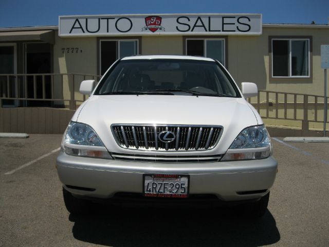 2003 Lexus RX 300 Ram 3500 Diesel 2-WD