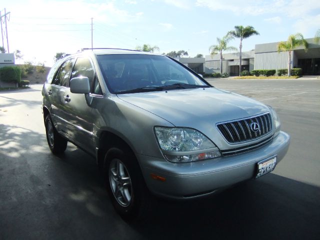 2003 Lexus RX 300 Ram 3500 Diesel 2-WD