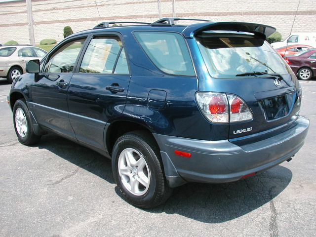 2003 Lexus RX 300 Ram 3500 Diesel 2-WD