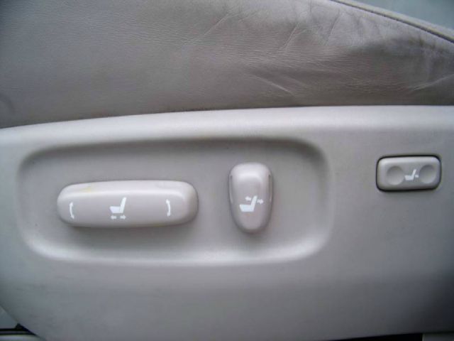 2004 Lexus RX 330 Ram 3500 Diesel 2-WD