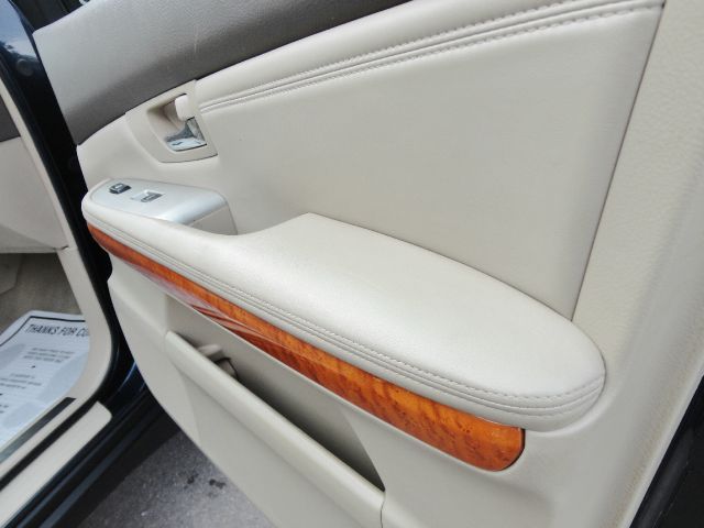 2004 Lexus RX 330 Ram 3500 Diesel 2-WD