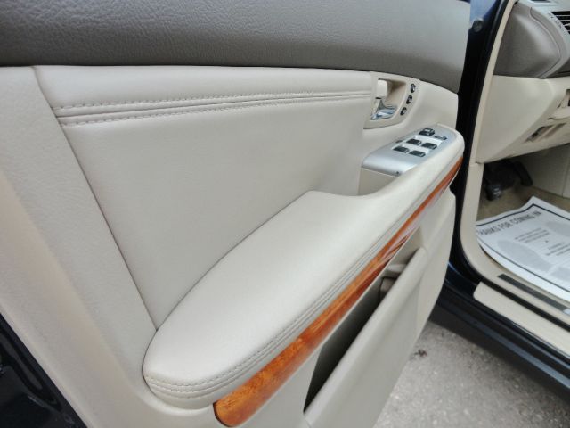 2004 Lexus RX 330 Ram 3500 Diesel 2-WD