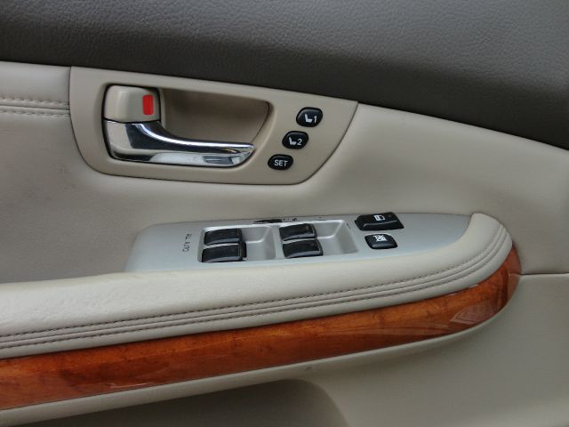 2004 Lexus RX 330 Ram 3500 Diesel 2-WD