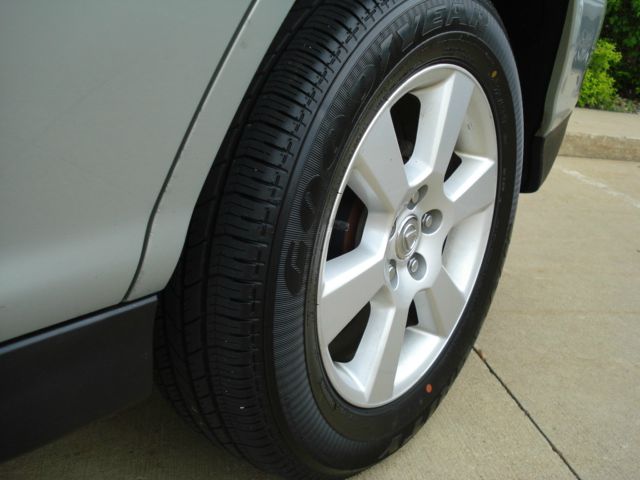 2004 Lexus RX 330 Ram 3500 Diesel 2-WD