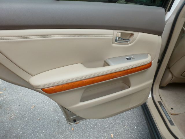 2004 Lexus RX 330 Ram 3500 Diesel 2-WD