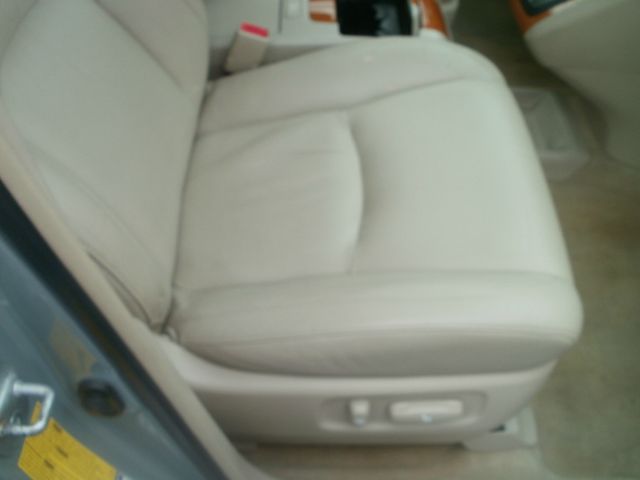 2004 Lexus RX 330 Ram 3500 Diesel 2-WD