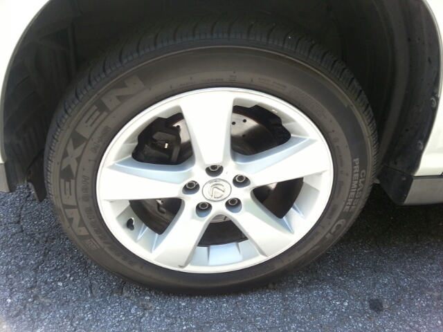 2004 Lexus RX 330 Base