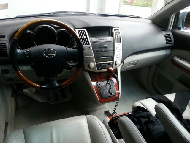 2004 Lexus RX 330 Base