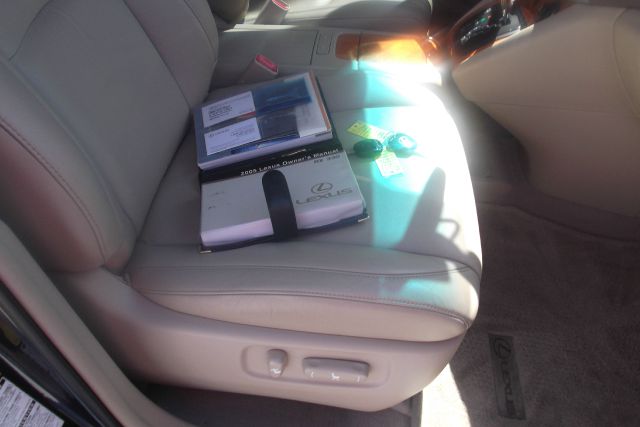 2005 Lexus RX 330 EX - DUAL Power Doors