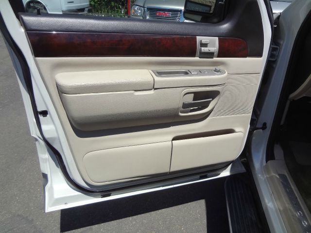 2003 Lincoln Aviator GLS PZEV