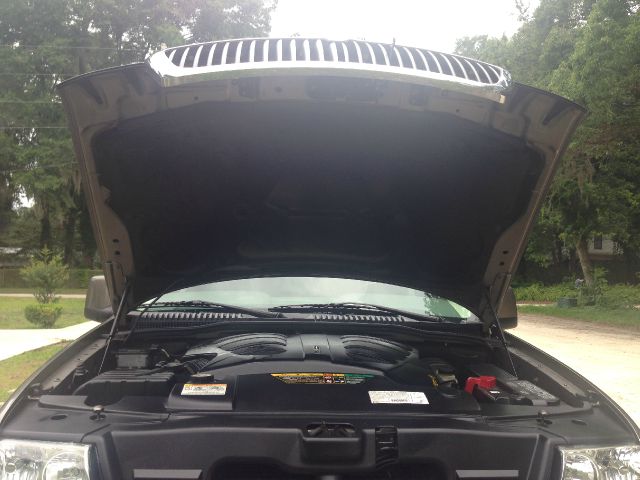 2003 Lincoln Aviator 1500 HD LT