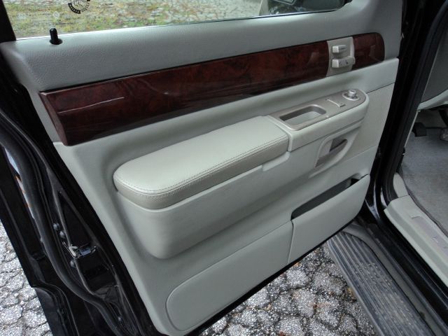 2003 Lincoln Aviator 1500 HD LT