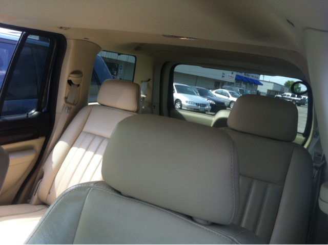 2003 Lincoln Aviator GLS PZEV