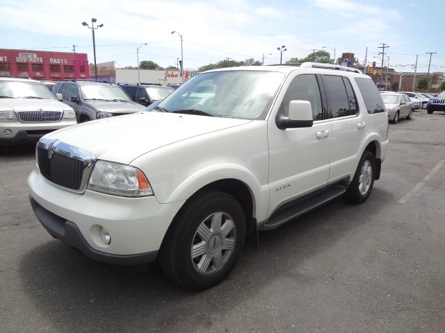 2004 Lincoln Aviator GLS PZEV