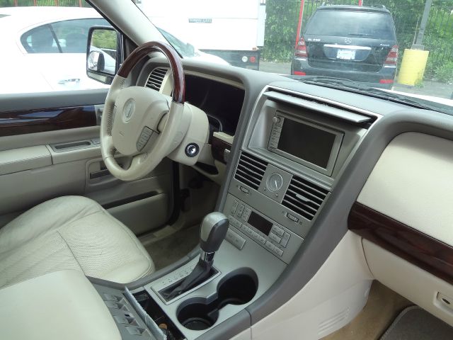 2004 Lincoln Aviator GLS PZEV