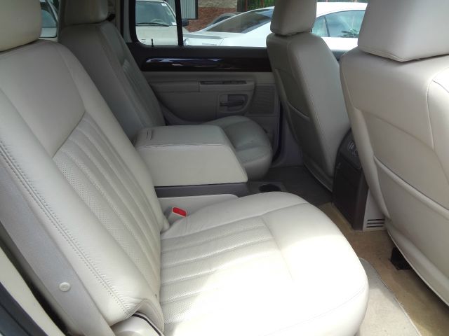 2004 Lincoln Aviator GLS PZEV