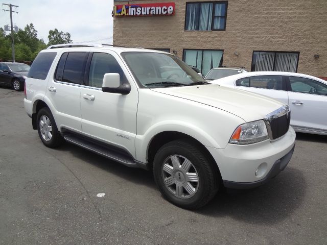 2004 Lincoln Aviator GLS PZEV