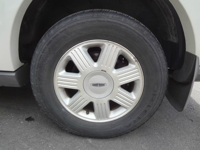 2004 Lincoln Aviator GLS PZEV