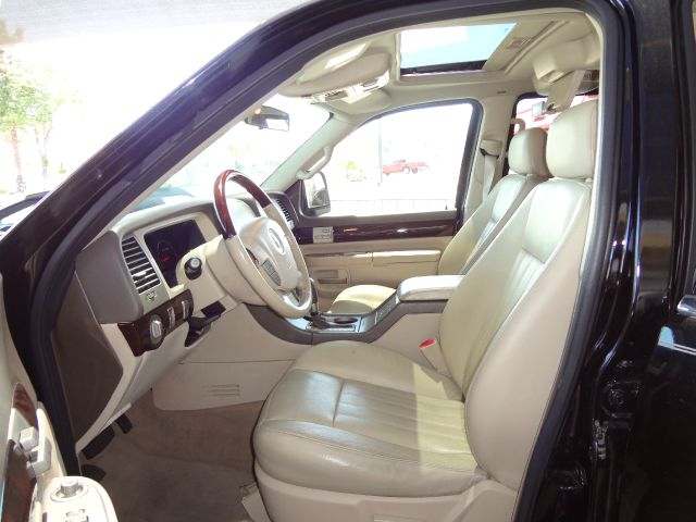 2004 Lincoln Aviator GLS PZEV