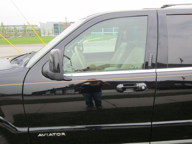 2004 Lincoln Aviator GLS PZEV