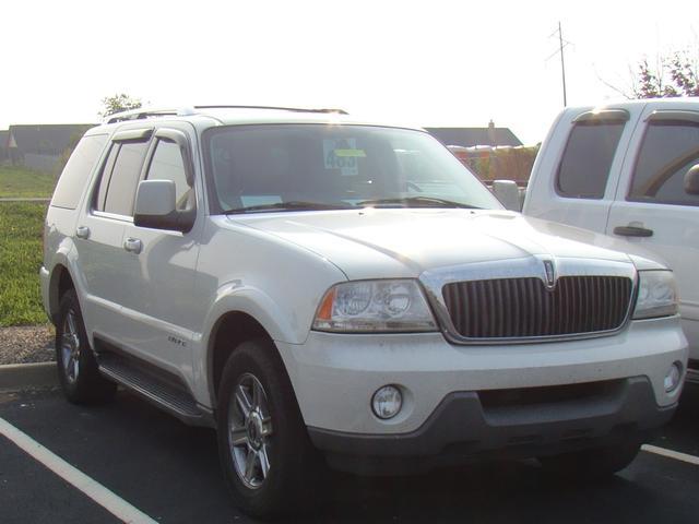 2004 Lincoln Aviator Base