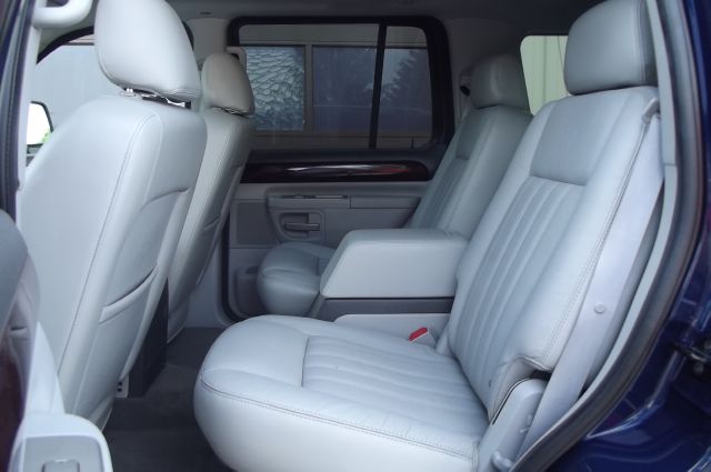 2004 Lincoln Aviator GLS PZEV