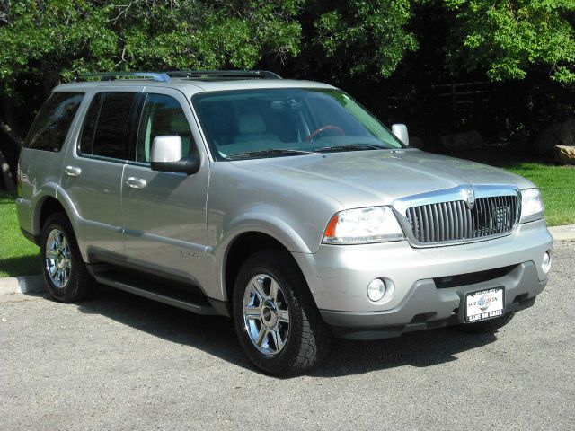 2004 Lincoln Aviator GLS PZEV