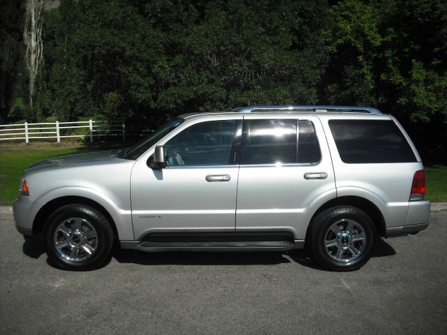 2004 Lincoln Aviator GLS PZEV