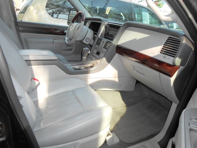 2005 Lincoln Aviator GLS PZEV