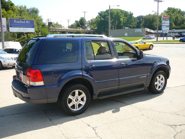 2005 Lincoln Aviator GLS PZEV