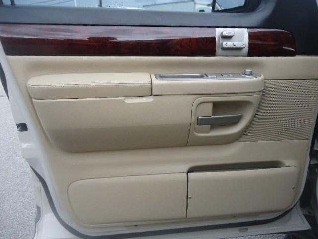 2005 Lincoln Aviator Unknown