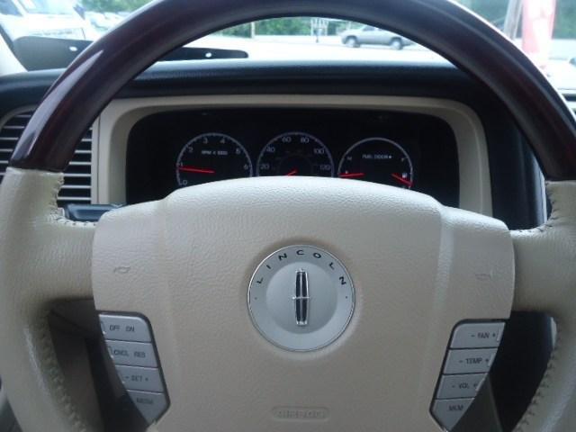 2005 Lincoln Aviator Unknown
