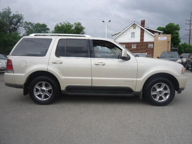 2005 Lincoln Aviator Unknown
