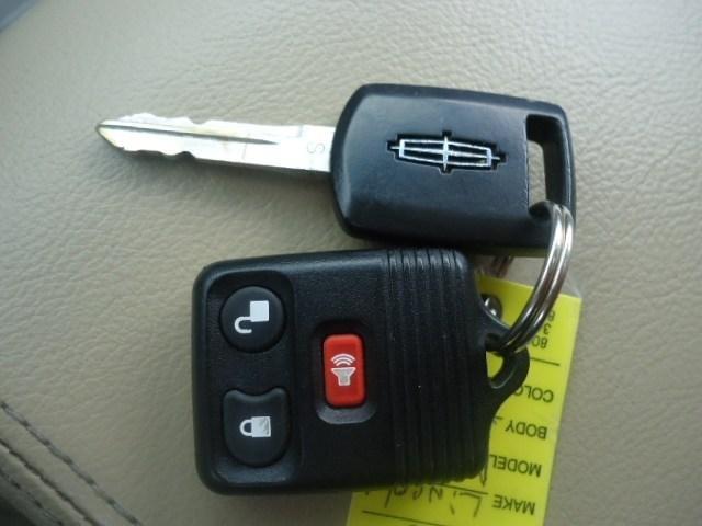 2005 Lincoln Aviator Unknown