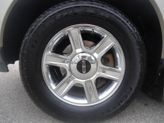 2005 Lincoln Aviator Unknown