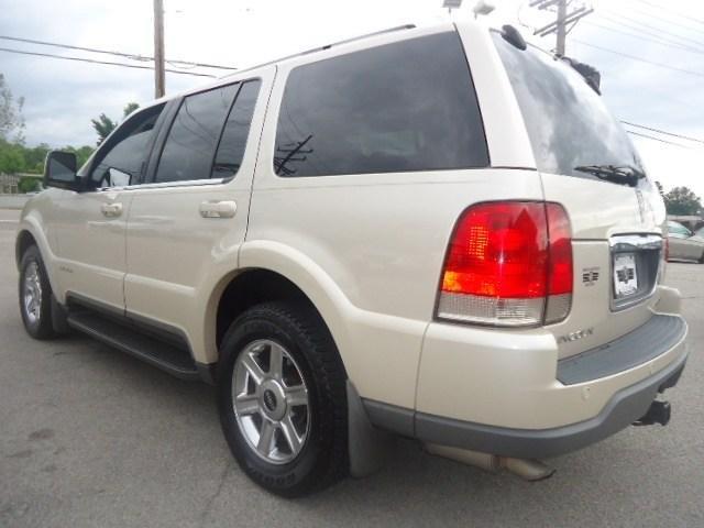 2005 Lincoln Aviator Unknown