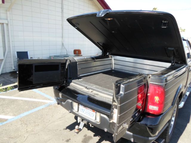 2002 Lincoln Blackwood Touring S