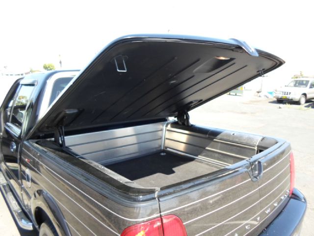 2002 Lincoln Blackwood Touring S