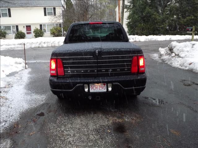 2002 Lincoln Blackwood Unknown