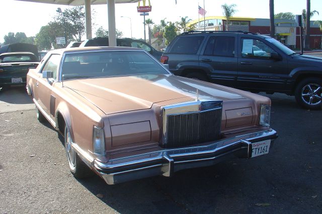 1979 Lincoln Continental Touring R-3