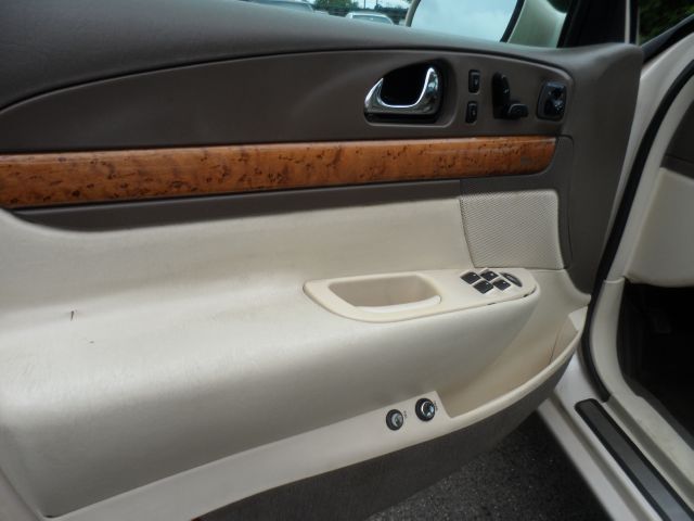 1998 Lincoln Continental Base