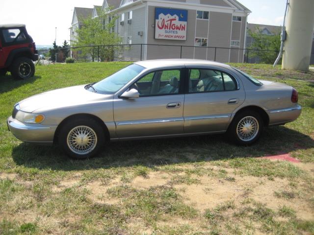2000 Lincoln Continental Base