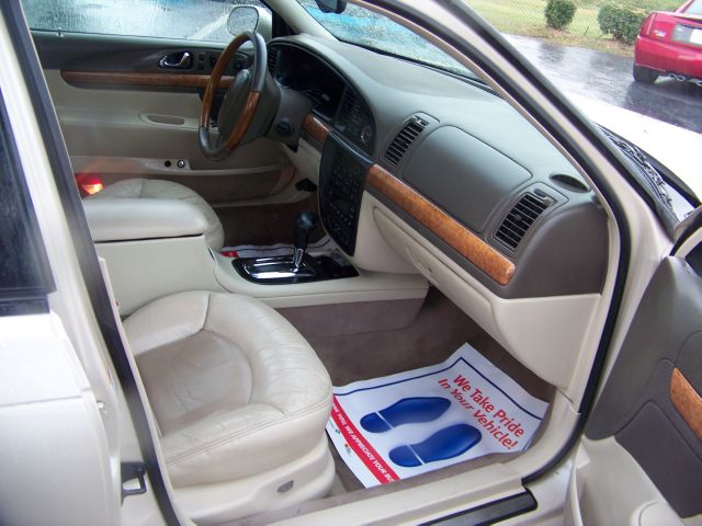 2000 Lincoln Continental Base
