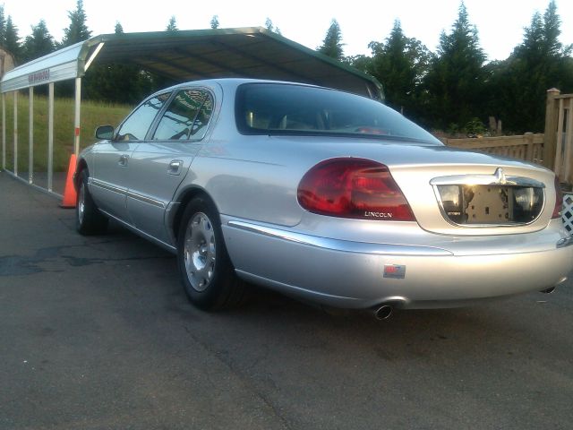 2000 Lincoln Continental Base