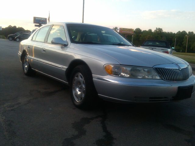 2000 Lincoln Continental Base
